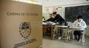 Autoridades de mesa que se desempeñaron en las elecciones del pasado 13 de abril.